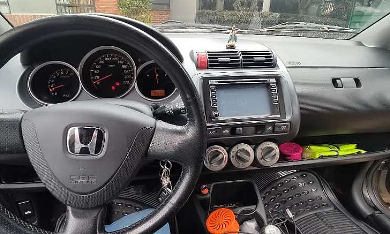 Vendo Honda Fit 1.5 ...