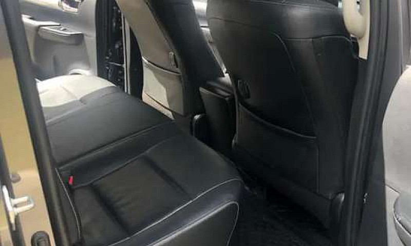Sr Vende Toyota Hilu...