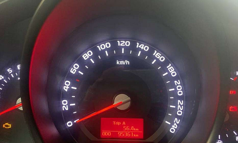 Kia Sportage Revolut...
