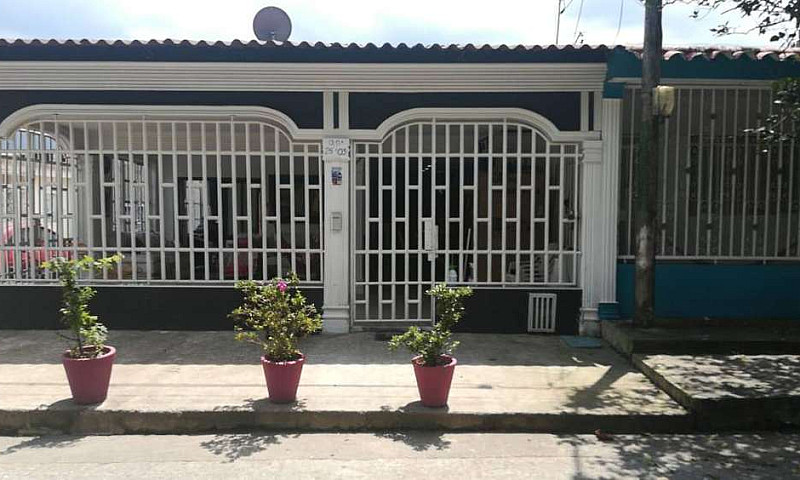 Hermosa Casa Amplia...