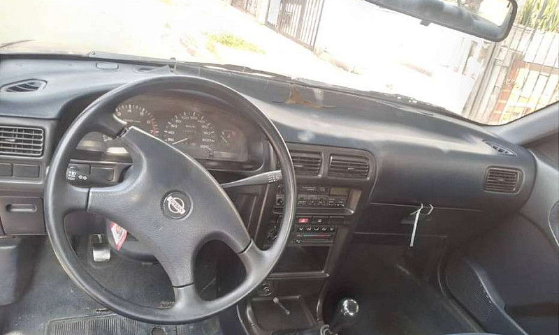 Vendo Nissan Sentra ...