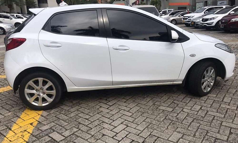 Se Vende Mazda 2 En ...