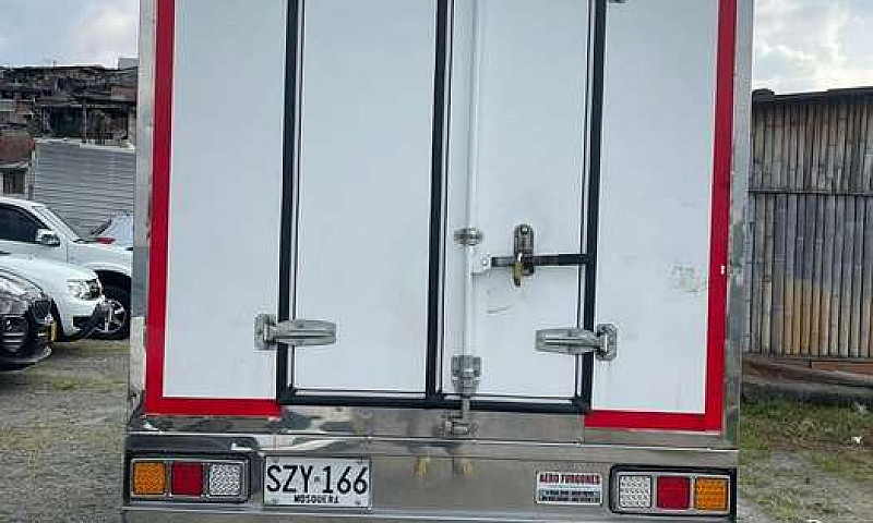 Camioneta Nissan D22...