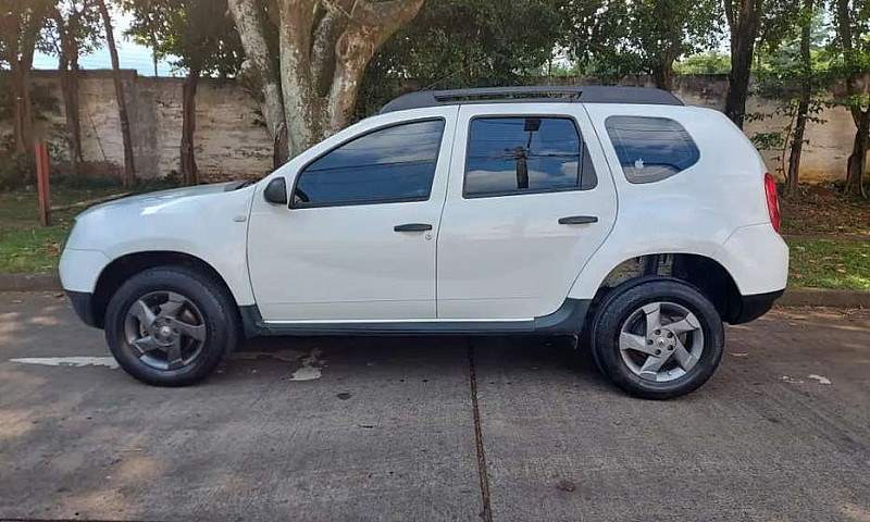 Renault Duster Expre...
