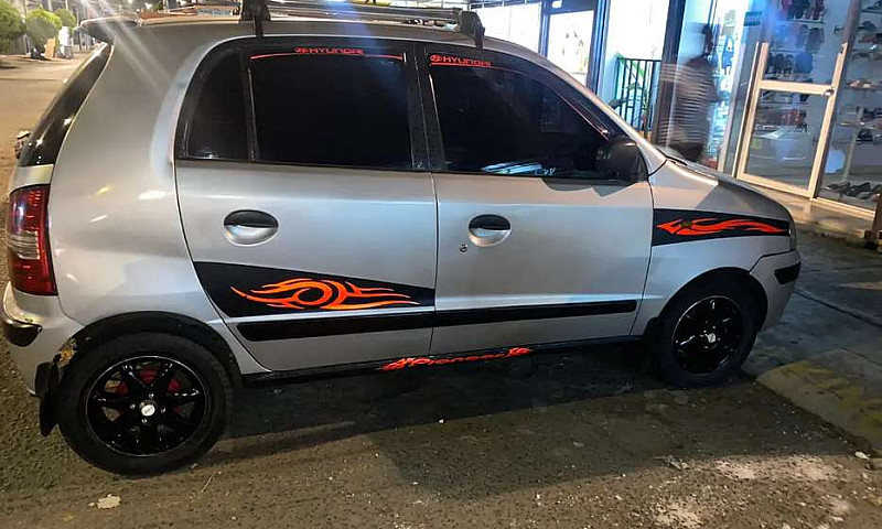 Hyundai Santro...