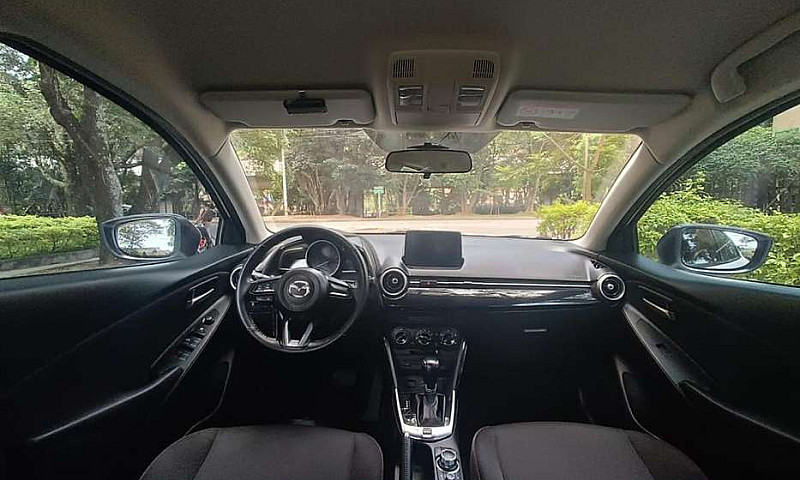 Mazda 2 Touring Auto...