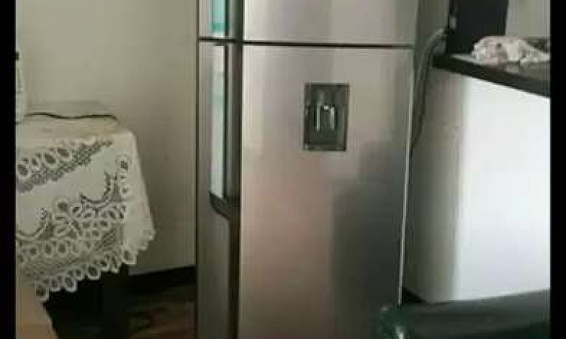 Arriendo Habitación...