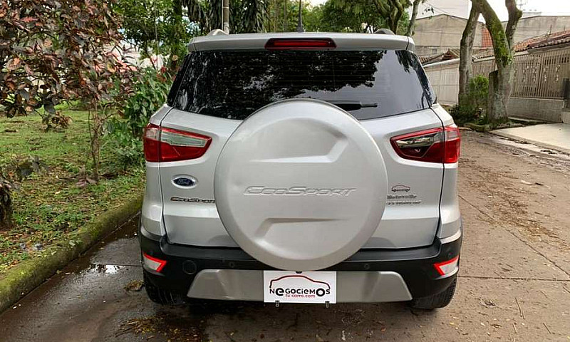 Ford Ecosport Titani...