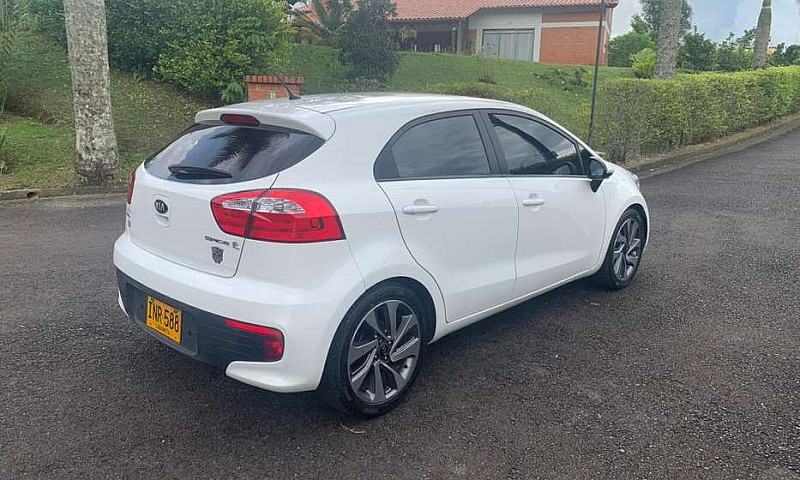 Se Vende Kia Rios Sp...