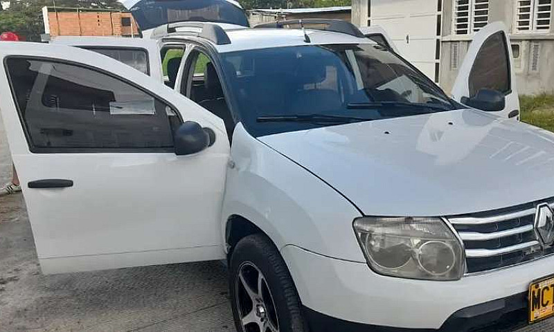 Renault Duster 2013...