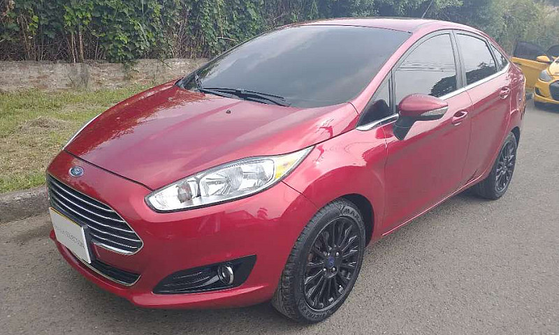 Ford Fiesta Titanium...