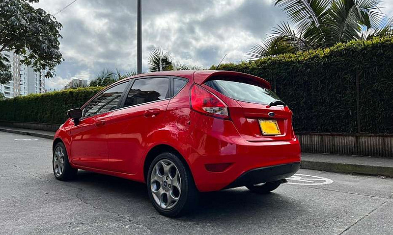 Ford Fiesta Hb Mecan...