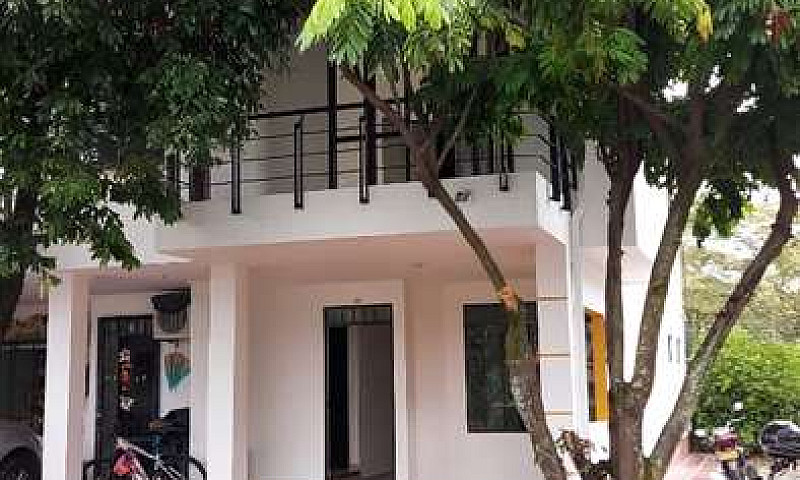 Se Vende Casa...