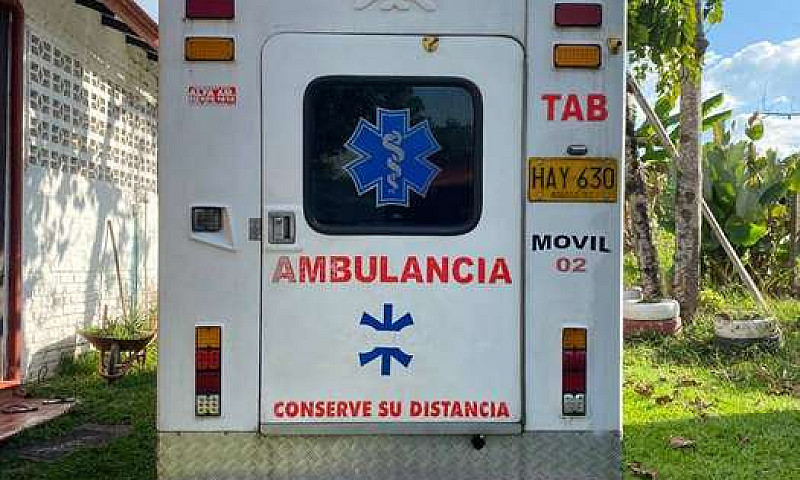 Vendo Ambulancia 4X4...