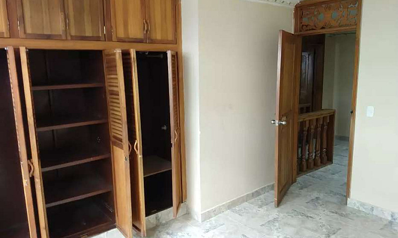 Se Arrienda Casa, Se...