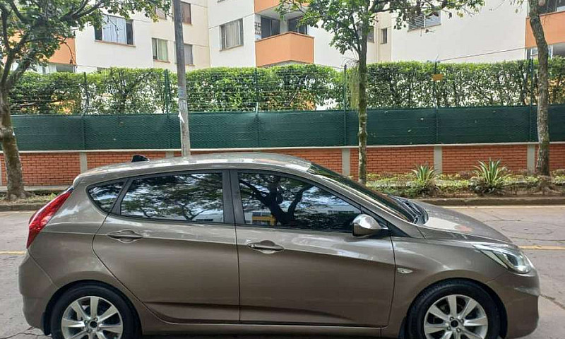 Renault Clio Style S...