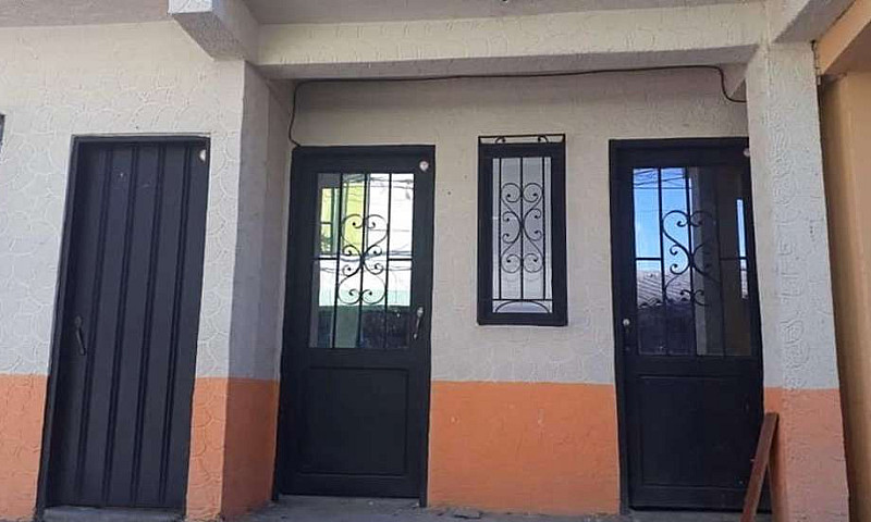 Casa Pequeña Santa I...
