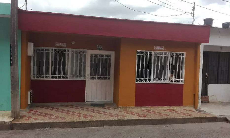 Se Vende  Esta Casa...