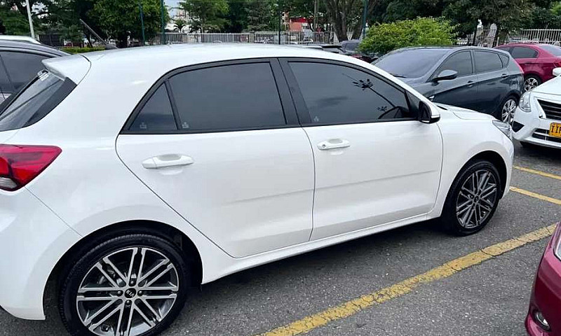 Kia Rio Vibrant Auto...