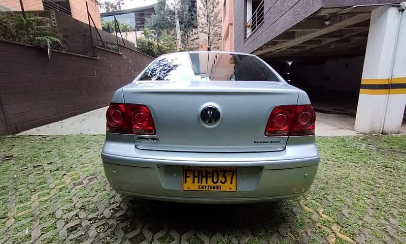 Volkswagen Jetta Wol...