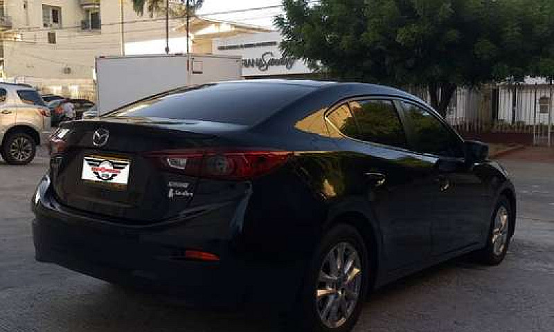 Mazda 3 Touring 2015...