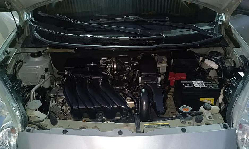 Nissan March 2015...