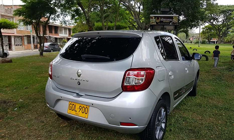 Vendo Renault Sander...