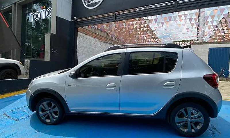 Renault Sandero Step...