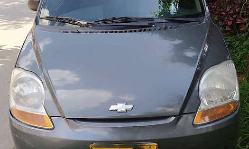 Vendo Chevrolet Spar...