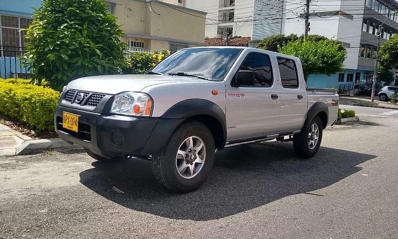 Nissan Frontier 2.4 ...