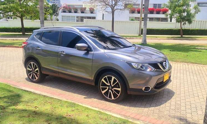 Nissan Qashqai Exclu...