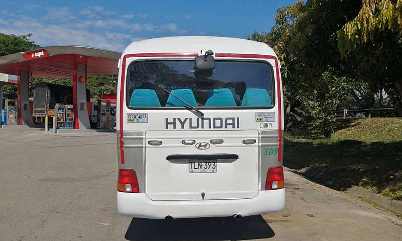 Buseta Hyundai Count...