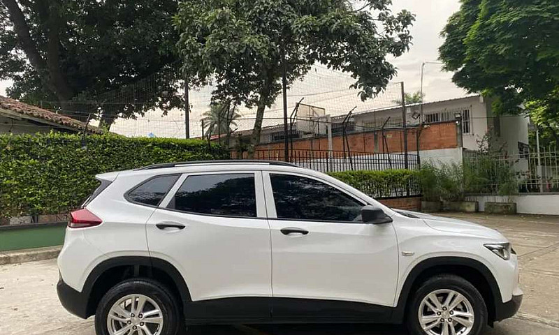 Chevrolet Tracker...