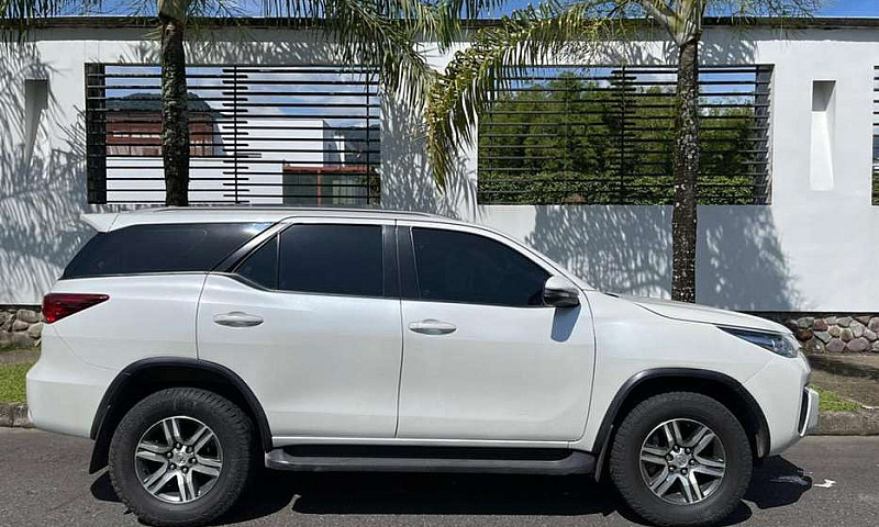 Fortuner Diesel 4X2 ...