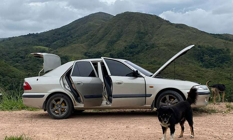 Vendo Mazda 626 Auto...