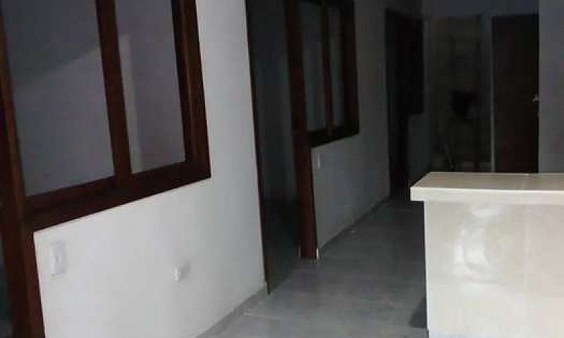 Arriendo Casa A Estr...