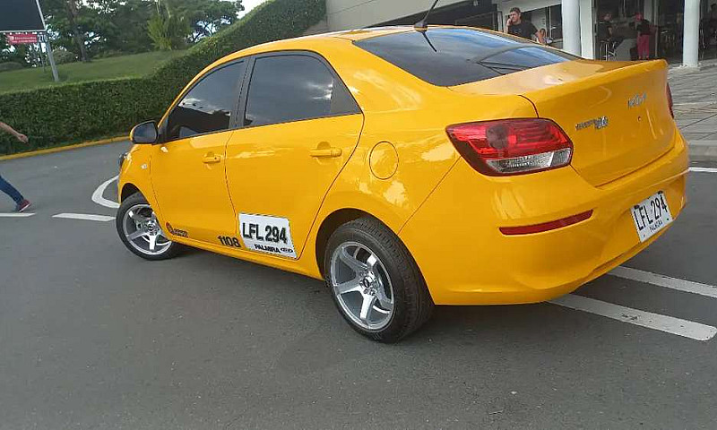 Hermoso Taxi Kia Sep...