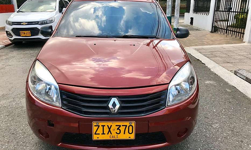 Renault Sandero 2012...