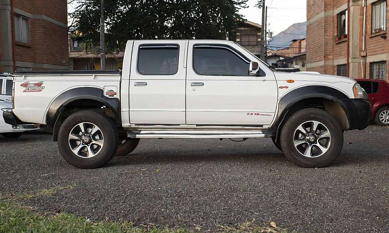 Nissan Frontier (201...
