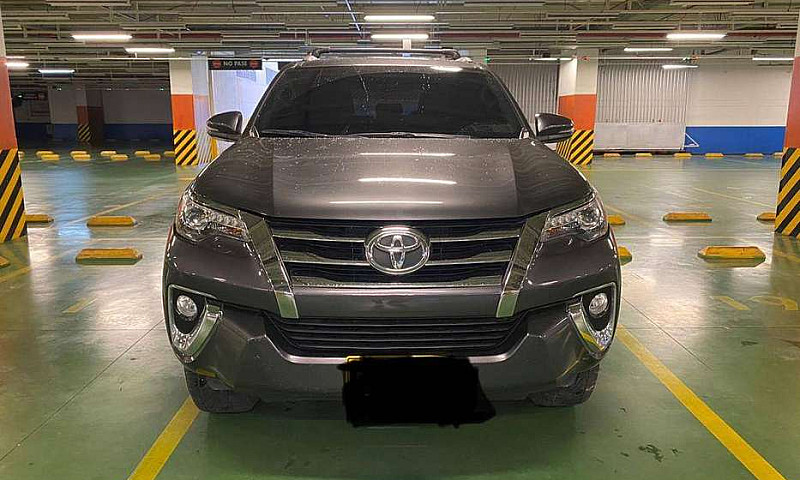 Toyota Fortuner...