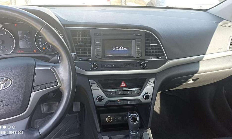 Hyundai Elantra 2.0 ...