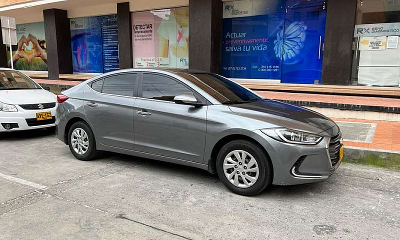 Hyundai Elantra 2017...