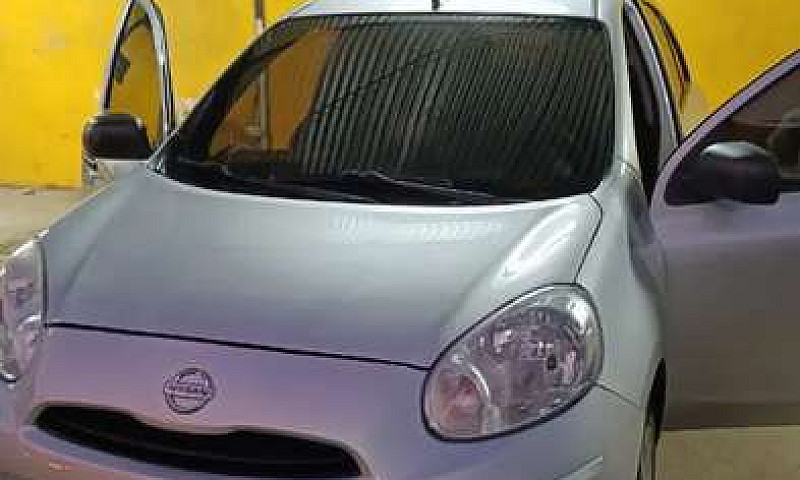 Nissan March 2015...