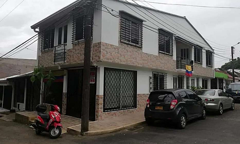 Arriendo Casa Esquin...