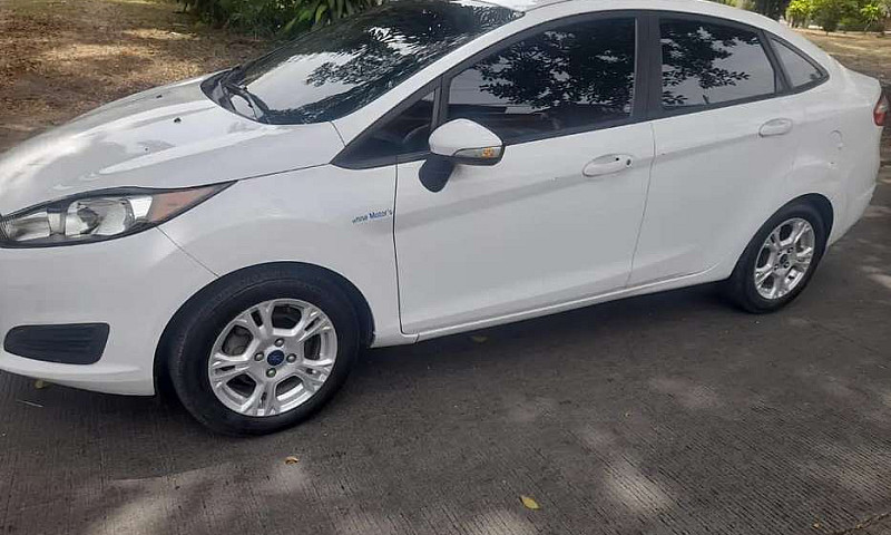 Ford Fiesta Se 2016...