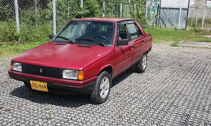 Vendo Automóvil Rena...