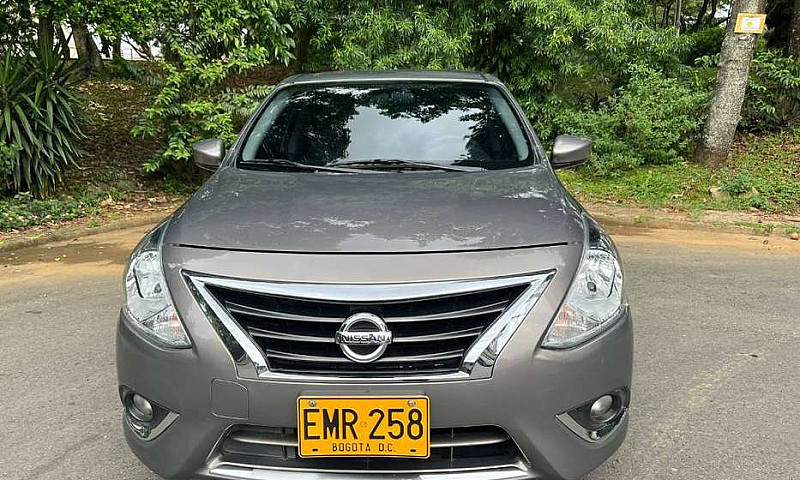 Nissan Versa Advance...