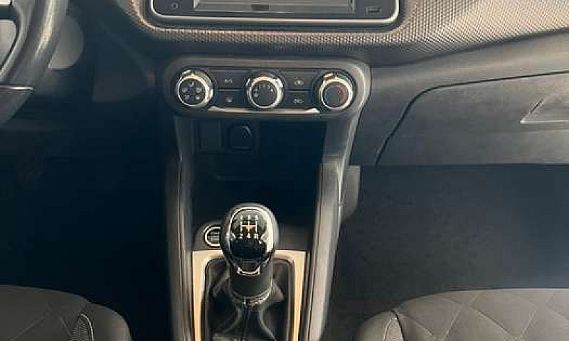 Nissan Kicks...