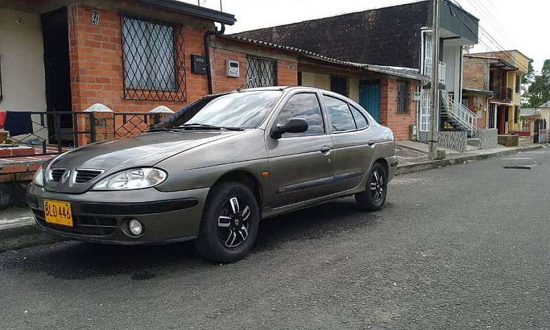 Vendo Renault Megane...