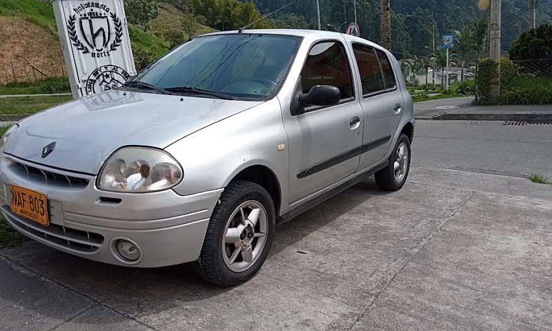 Clio 2003 Excelente ...